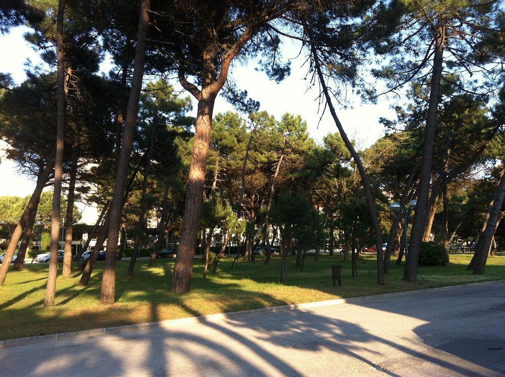 Hotel Gregory Milano Marittima Exterior photo