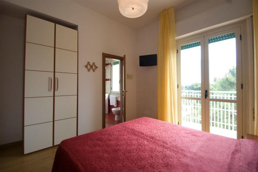 Hotel Gregory Milano Marittima Exterior photo
