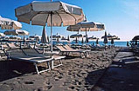 Hotel Gregory Milano Marittima Exterior photo