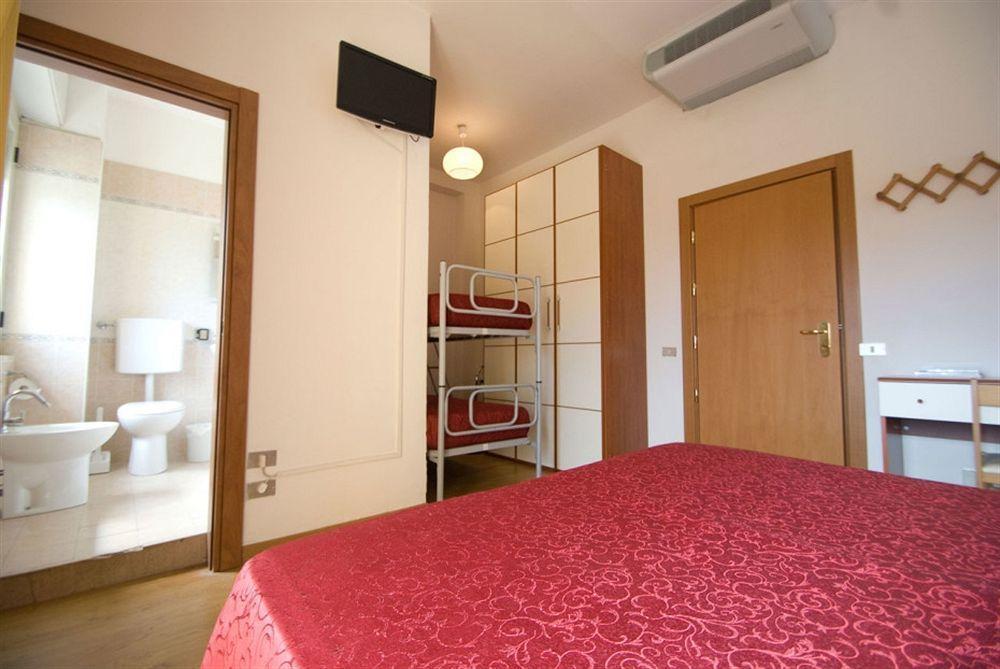 Hotel Gregory Milano Marittima Exterior photo